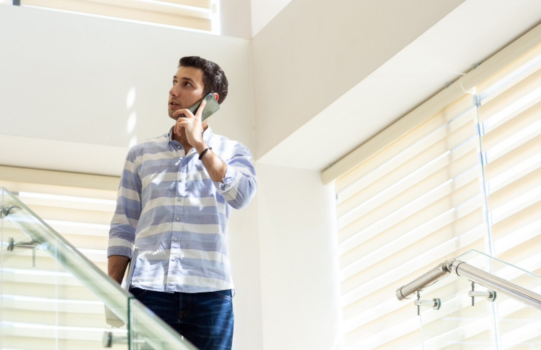Smart Roller Shade Choices That Improve Comfort, Privacy, and Daily Home Function