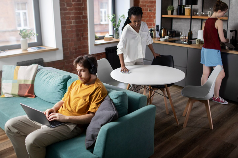 How Furniture Layout Decisions Influence Comfort and Daily Movement at Home