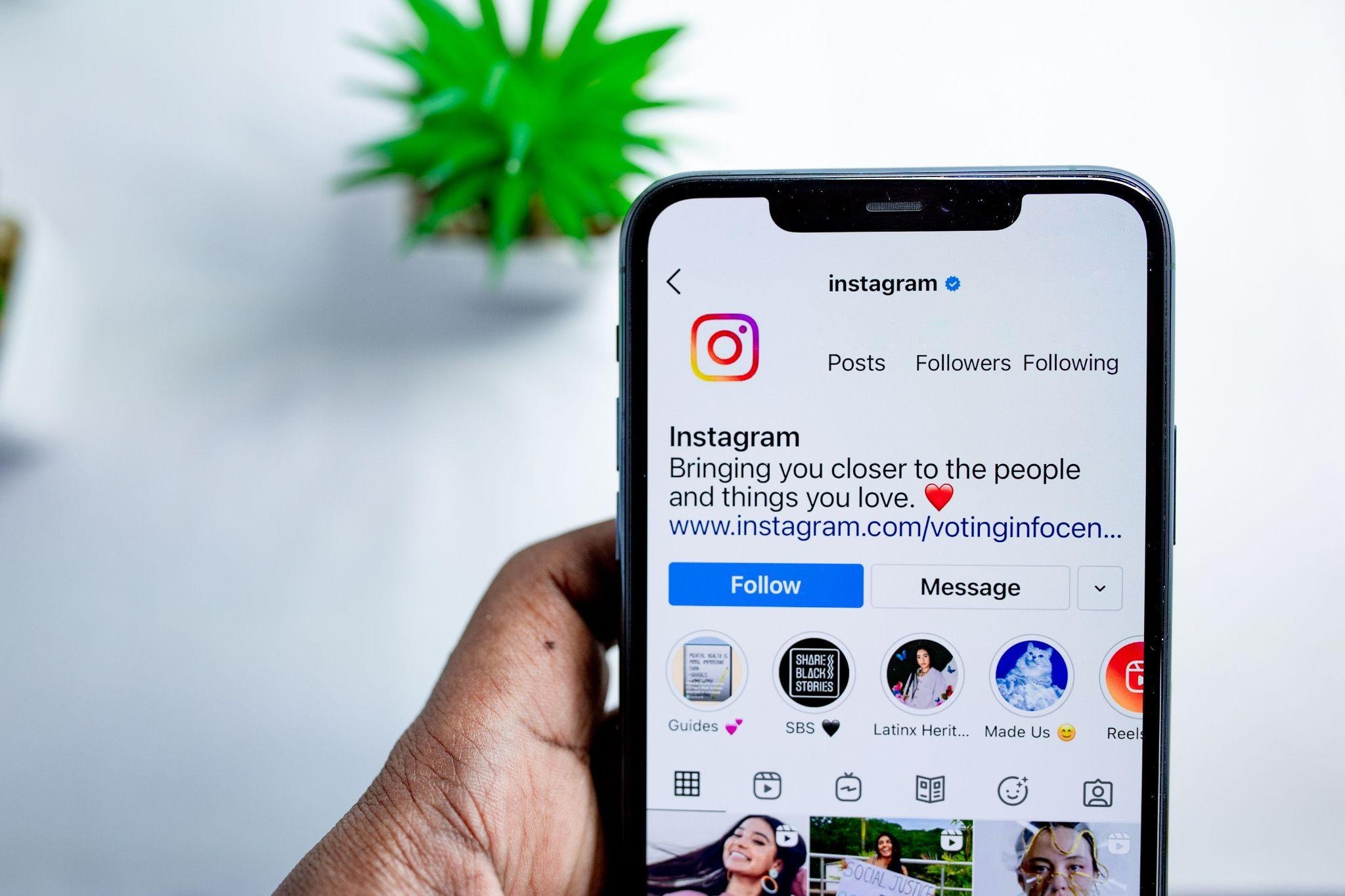 Why People Download Story IG ( Instagram Stories) 